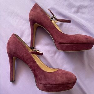 Vince Camuto Maroon Pumps